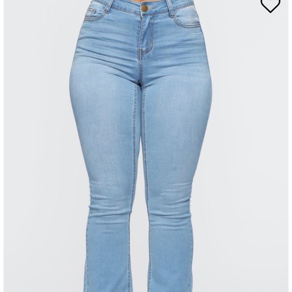 Fashion nova jeans.